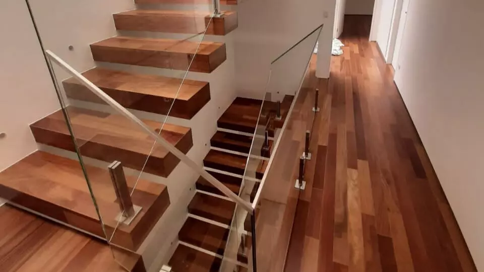 Escadas de Madeira